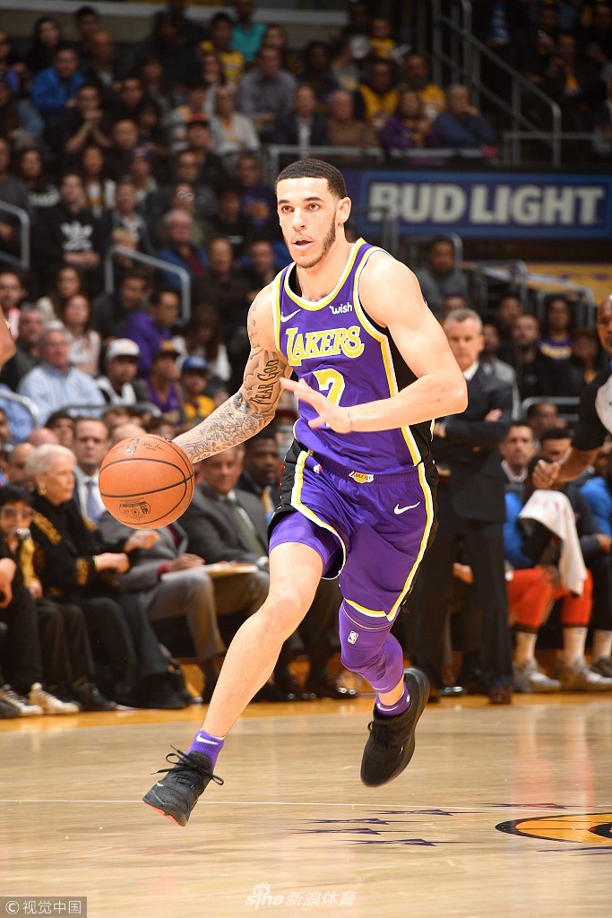 密的防守下 密的防守下