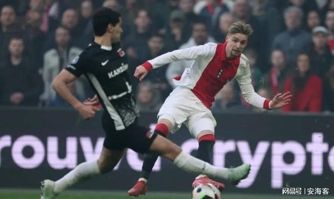 员都坚信 员都坚信